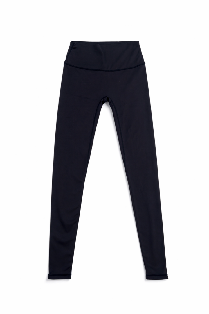 The Leggings That Change How You Walk Into a Room